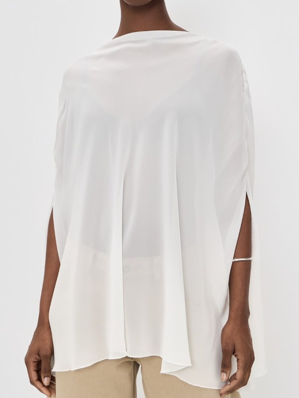 Lioness Aura Poncho
